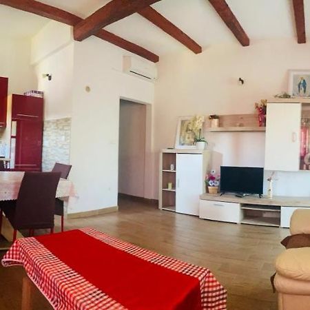 Apartmani Janja Starigrad Paklenica Dış mekan fotoğraf