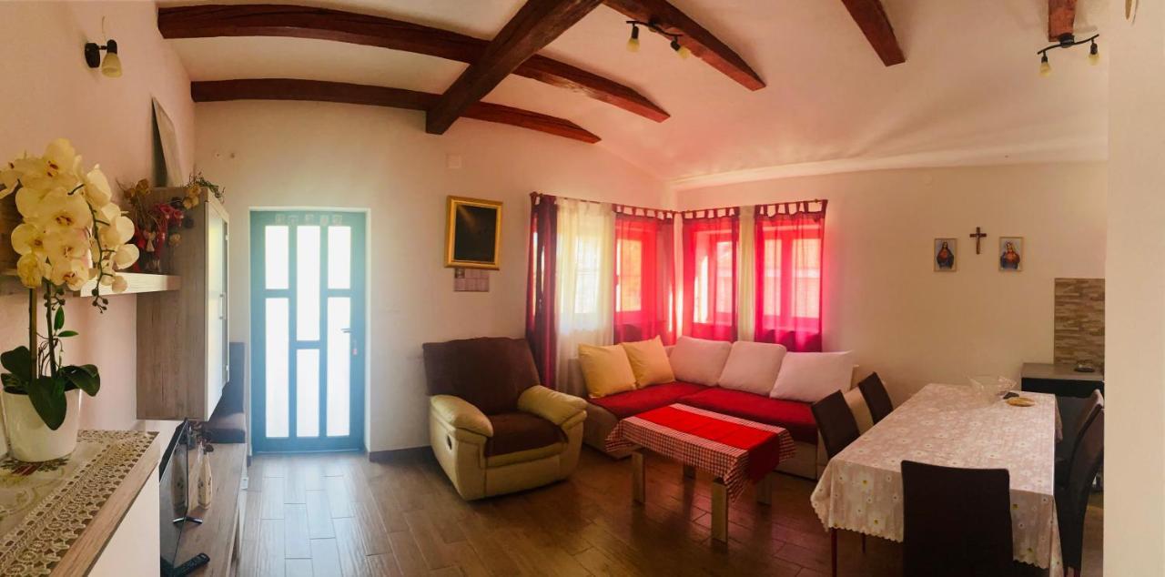 Apartmani Janja Starigrad Paklenica Dış mekan fotoğraf