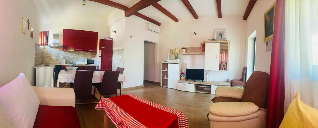 Apartmani Janja Starigrad Paklenica Dış mekan fotoğraf